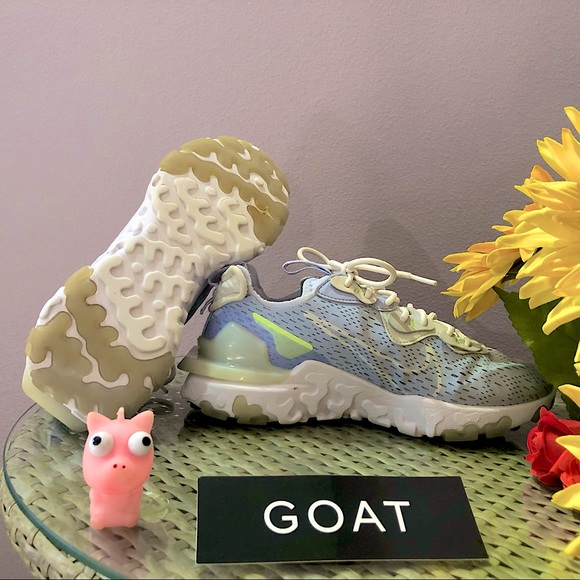BLACK FRIDAY 35% SALE! Nike React Vision “Ghost Volt" Size 8.5 Like New - Picture 5 of 5